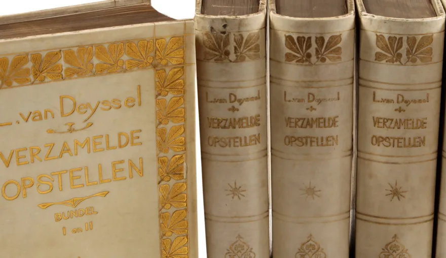 Friends of Leiden University Libraries generously support acquisitions for the Nieuwe Kunst collection