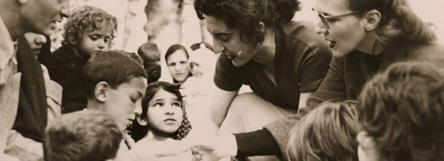 Contemporary Iran and Modernisation Through the Lens of an Album