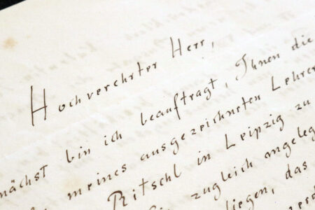 Blame it on the mailman: Nietzsche and the Vossianus Graecus 18 